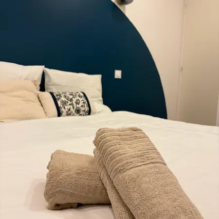 Maison 3 T2 Independants לה-רוש-סור-יון
