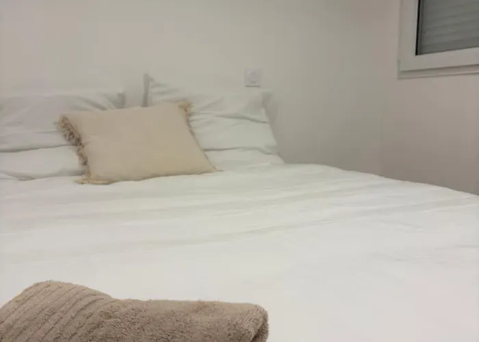 Maison 3 T2 Independants *