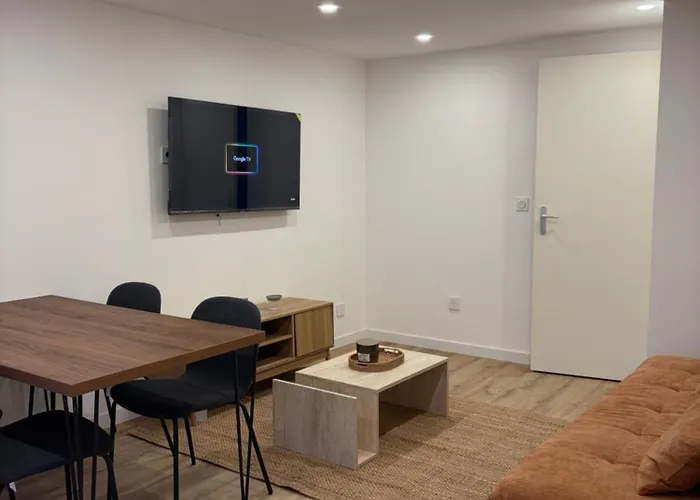 Maison 3 T2 Independants *